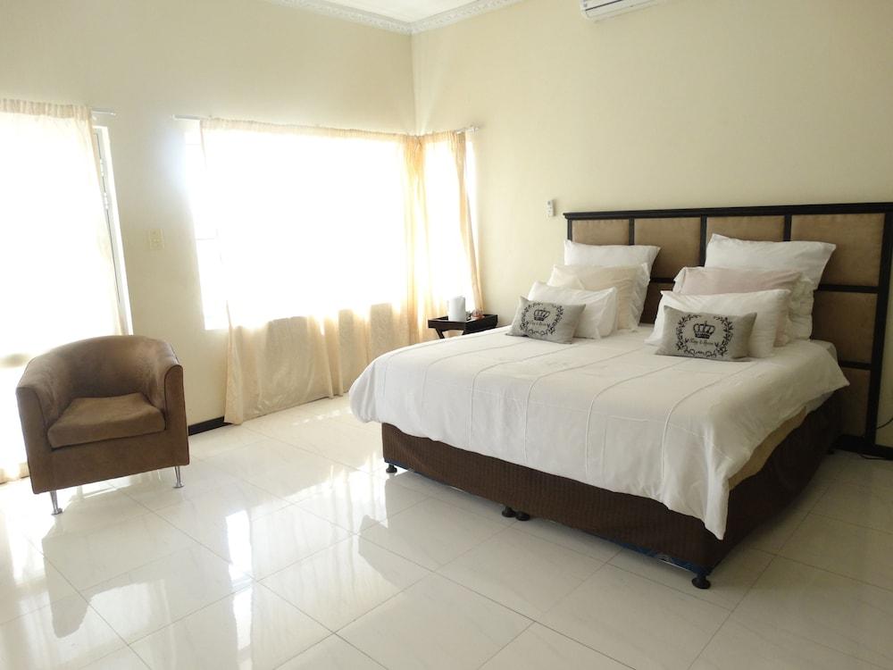Global Village Guesthouse — 7