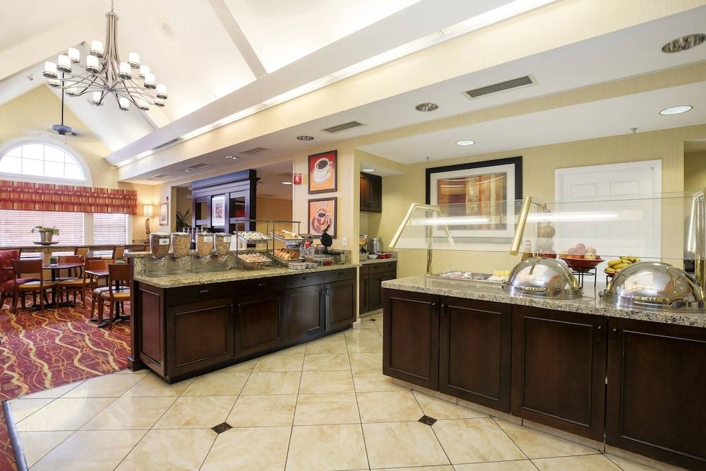 Residence Inn Albuquerque- North — 4