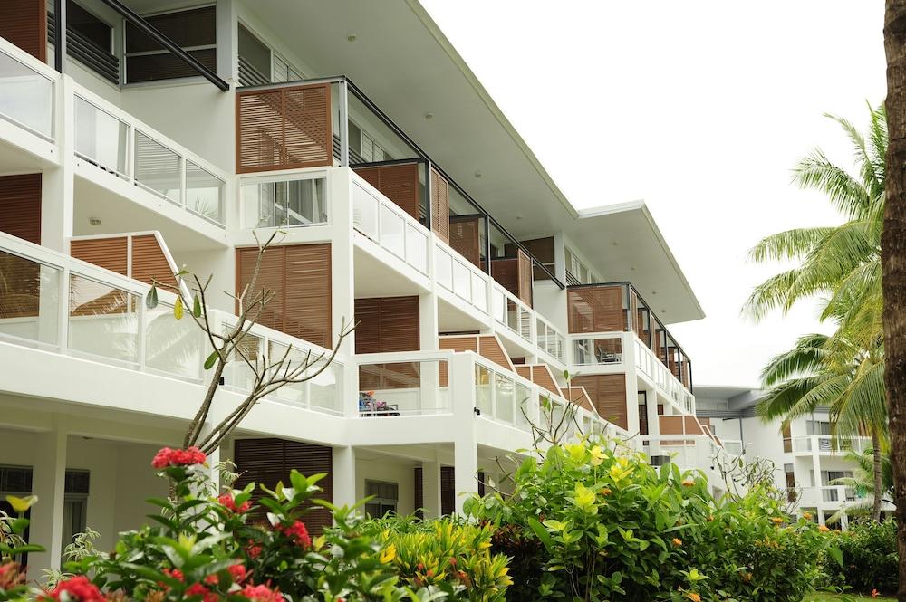 THE TERRACES APARTMENTS DENARAU — 2
