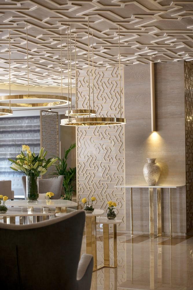 Two Seasons Hotel & Apartments Dubai — 5