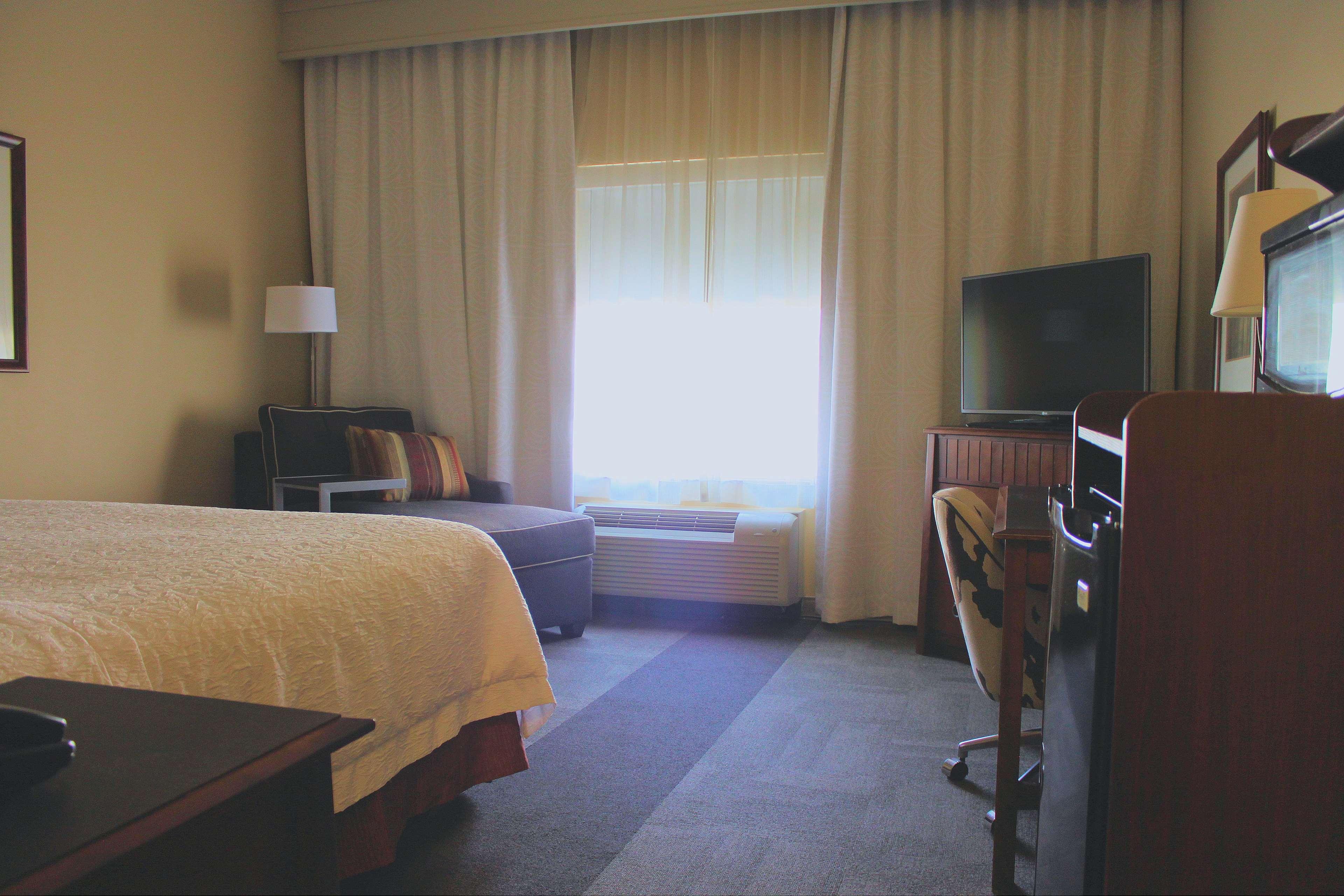 Hampton Inn & Suites Green River — 4
