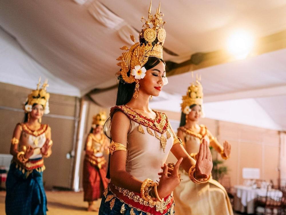 Raffles Grand Hotel D Angkor Hotel — 7