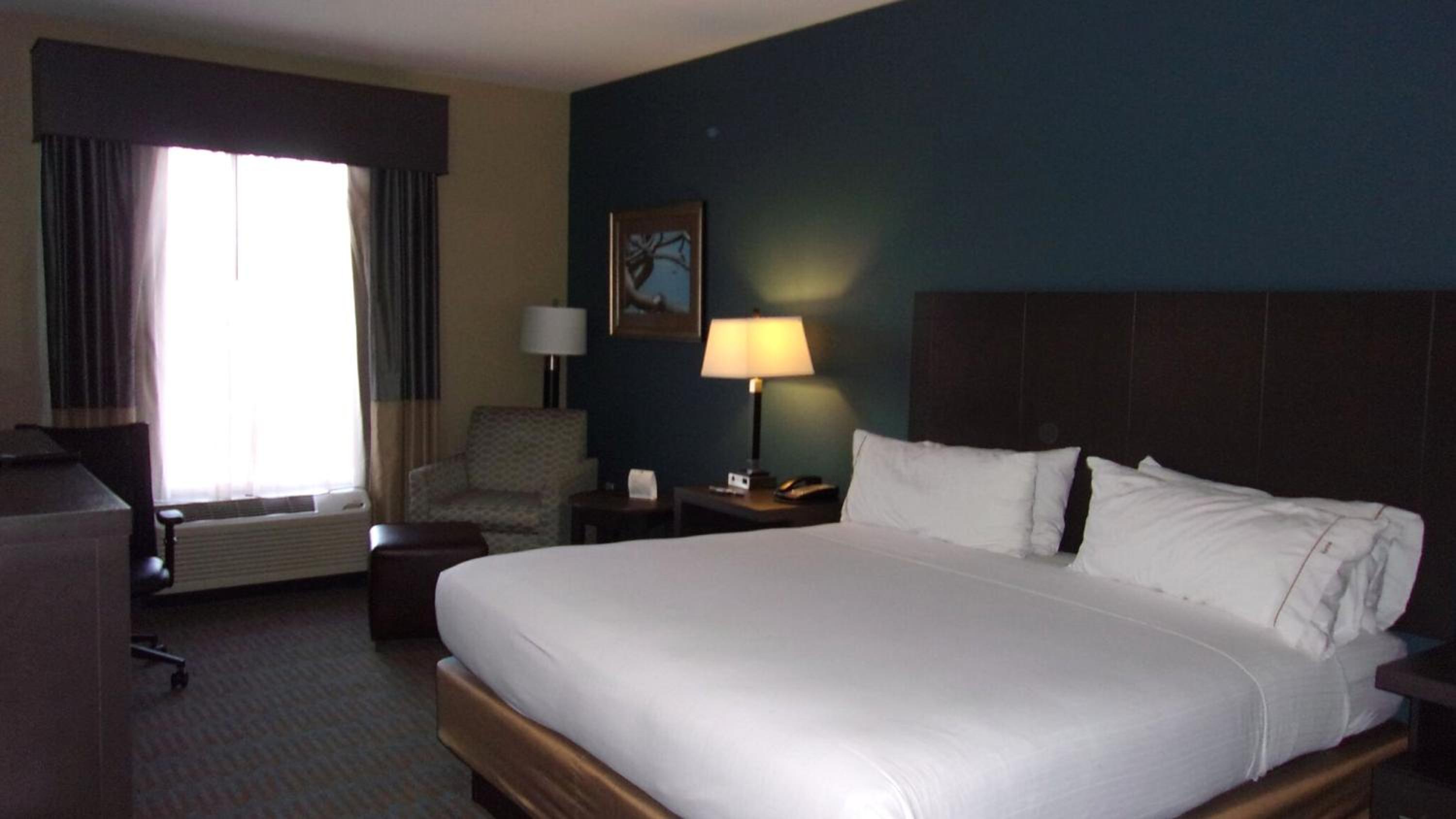 Holiday Inn Express Hotel &amp; Suites GOLDSBORO - BASE AREA — 9