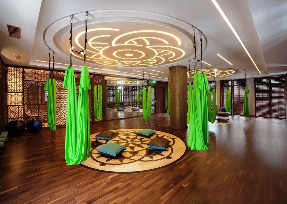 CROWNE PLAZA BORJOMI — 10