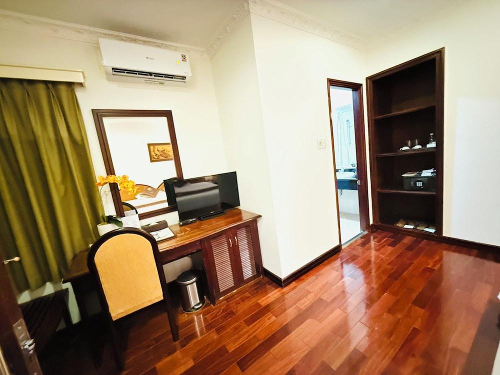 Huong Sen Hotel — 7