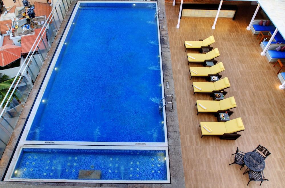 Royal Orchid Hotel Bangalore — 10