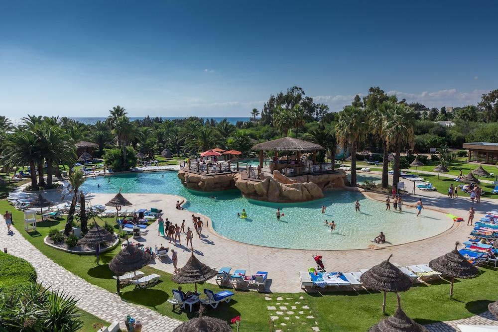 Phenicia Hotel 845025 — 2