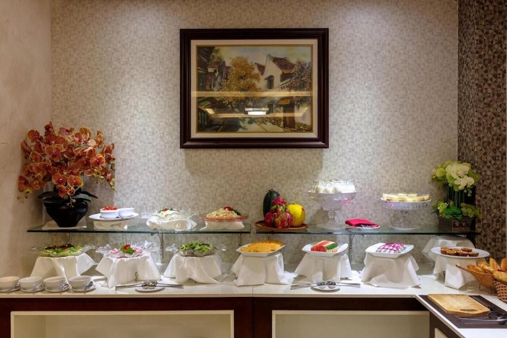 Dragon Pearl Hotel — 5
