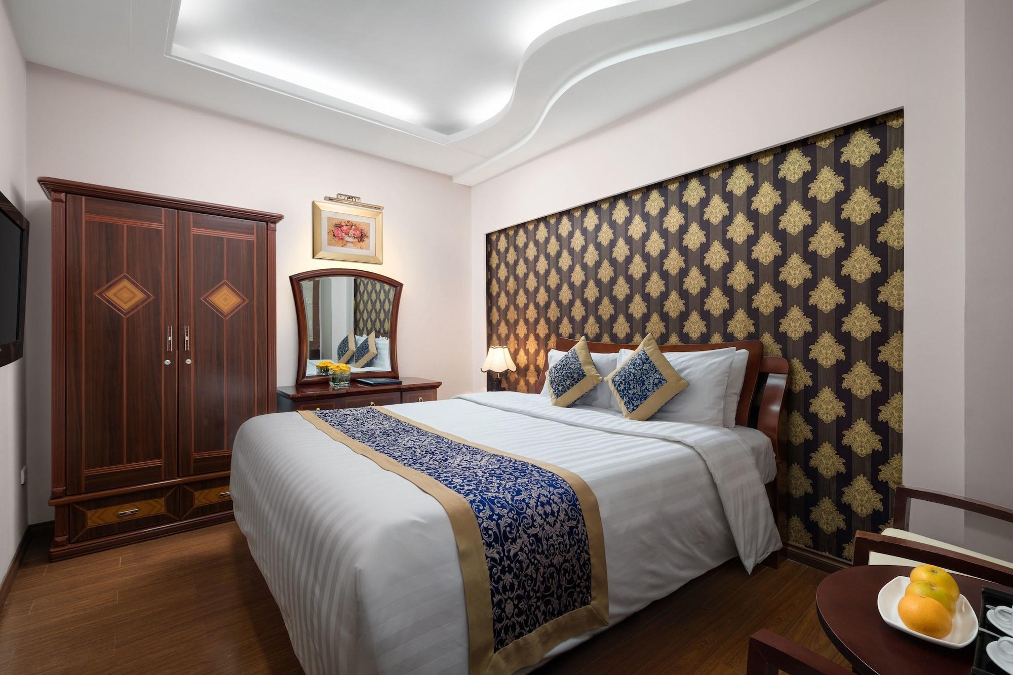 Lakeside Palace Hotel — 10