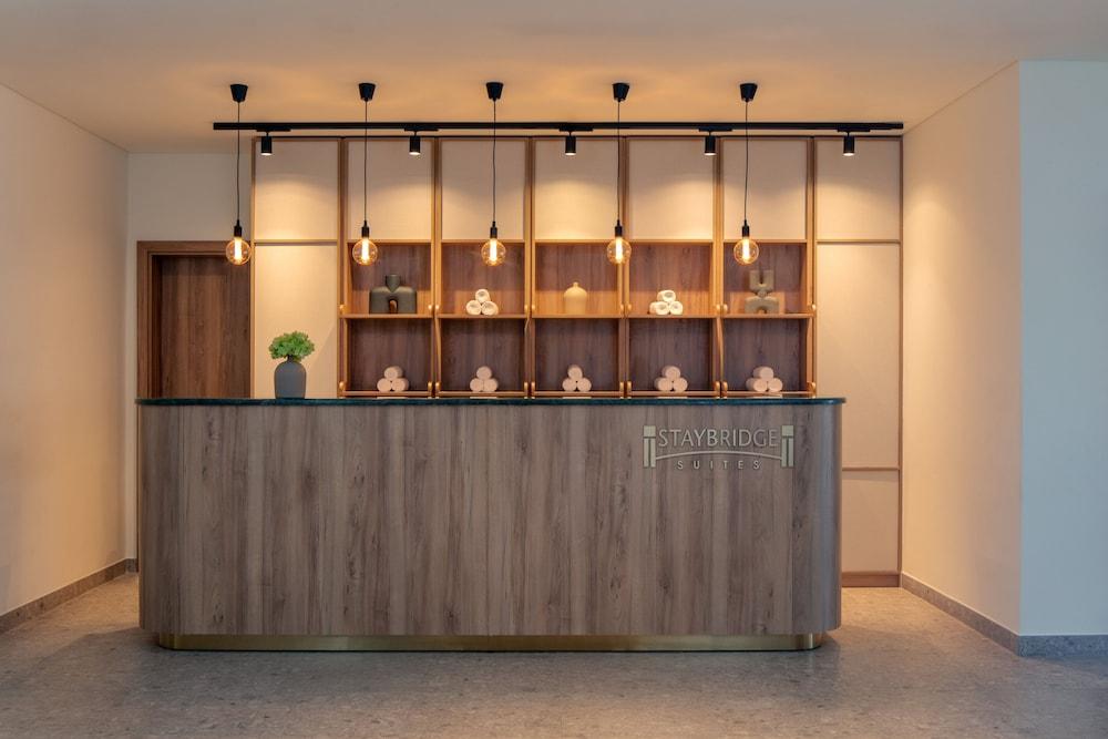 Staybridge Suites Dubai Internet City — 10
