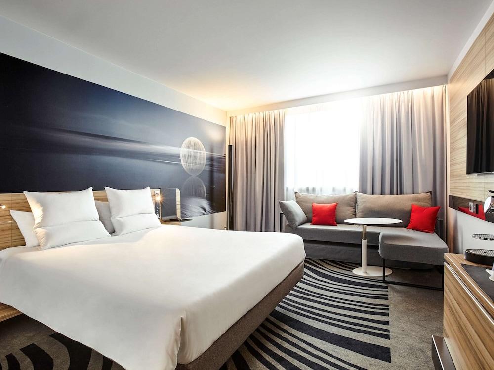 NOVOTEL BIRMINGHAM AIRPORT — 8