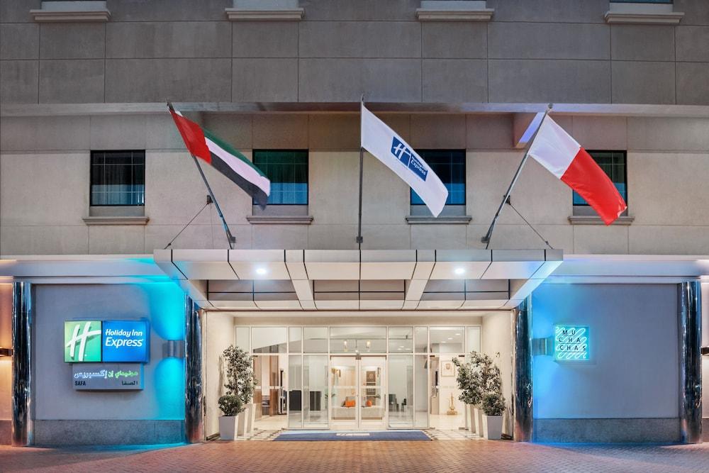 Holiday Inn Express Dubai Safa Park — 3