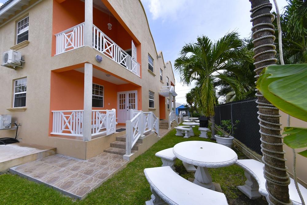 Best E Villas Providence 1209508 — 5