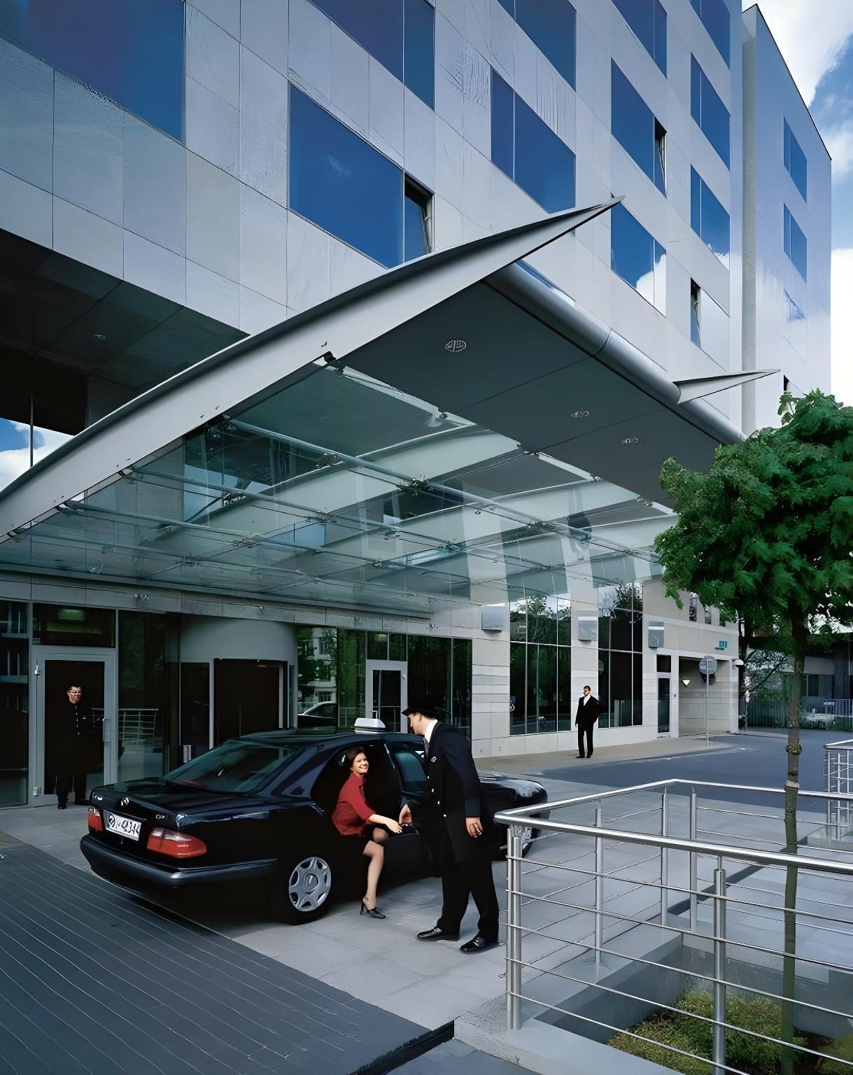 REGENT WARSAW HOTEL(EX HYATT REGENCY WARSAW) 133174 — 7