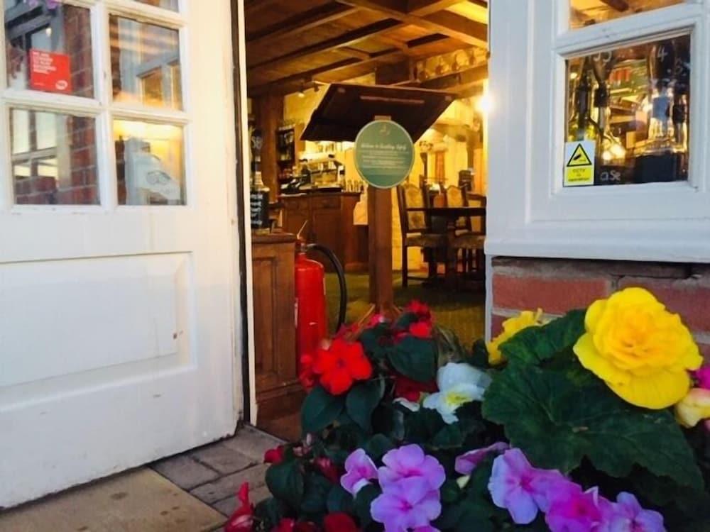 The Carpenters Arms — 2