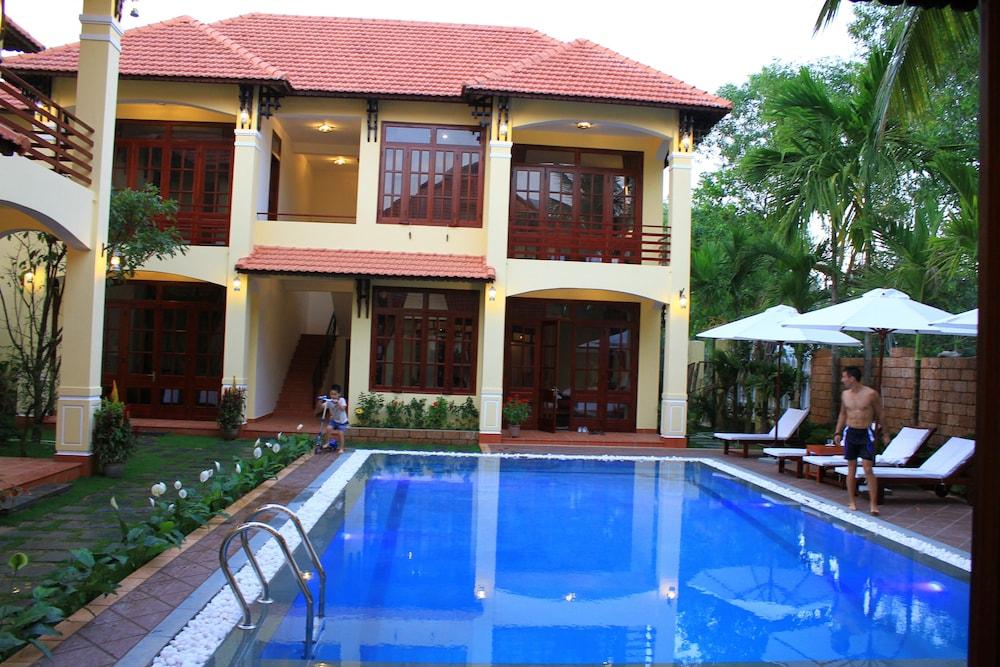 The Earth Villa — 10