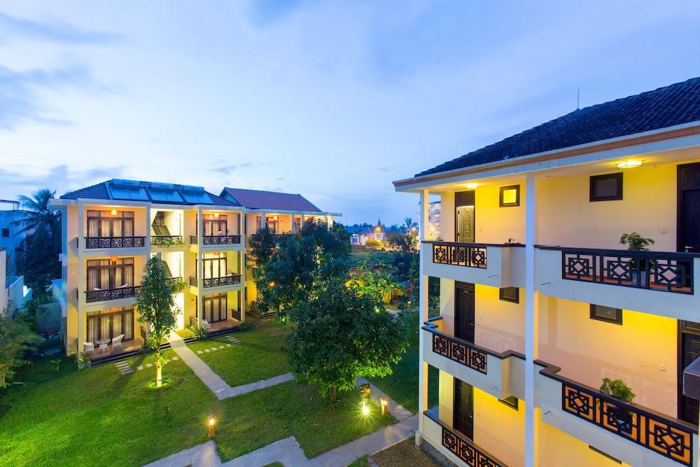 Sen Village Hoi An