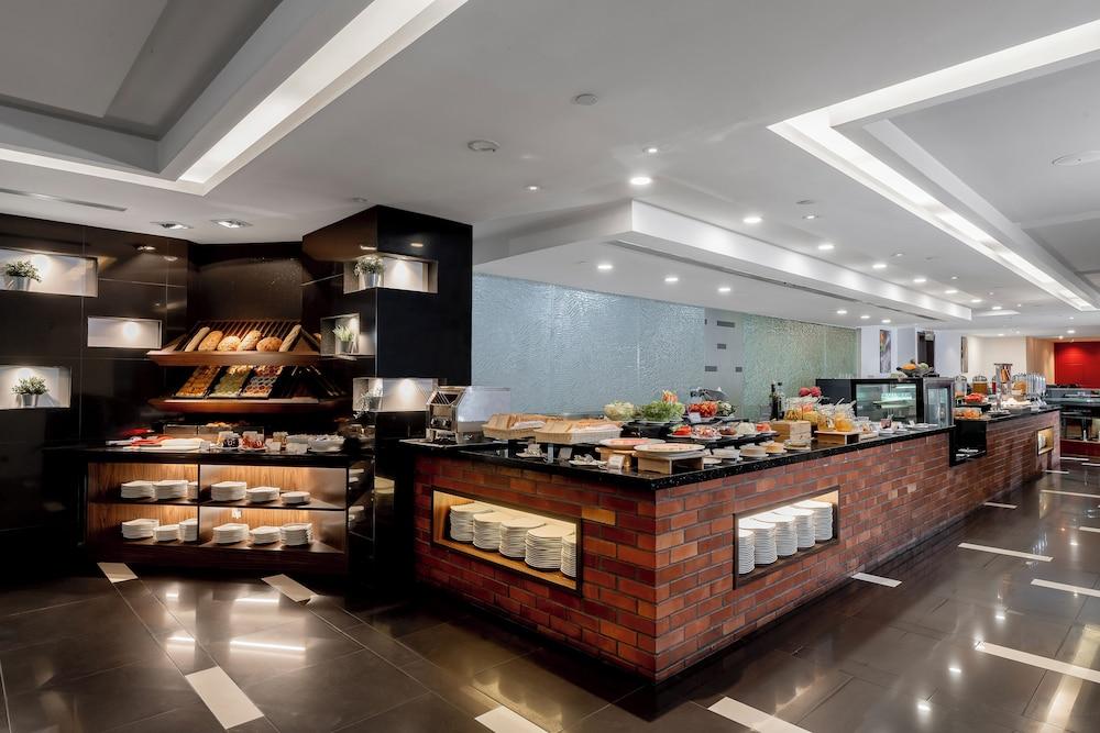 MELIA KUALA LUMPUR 17924 — 10