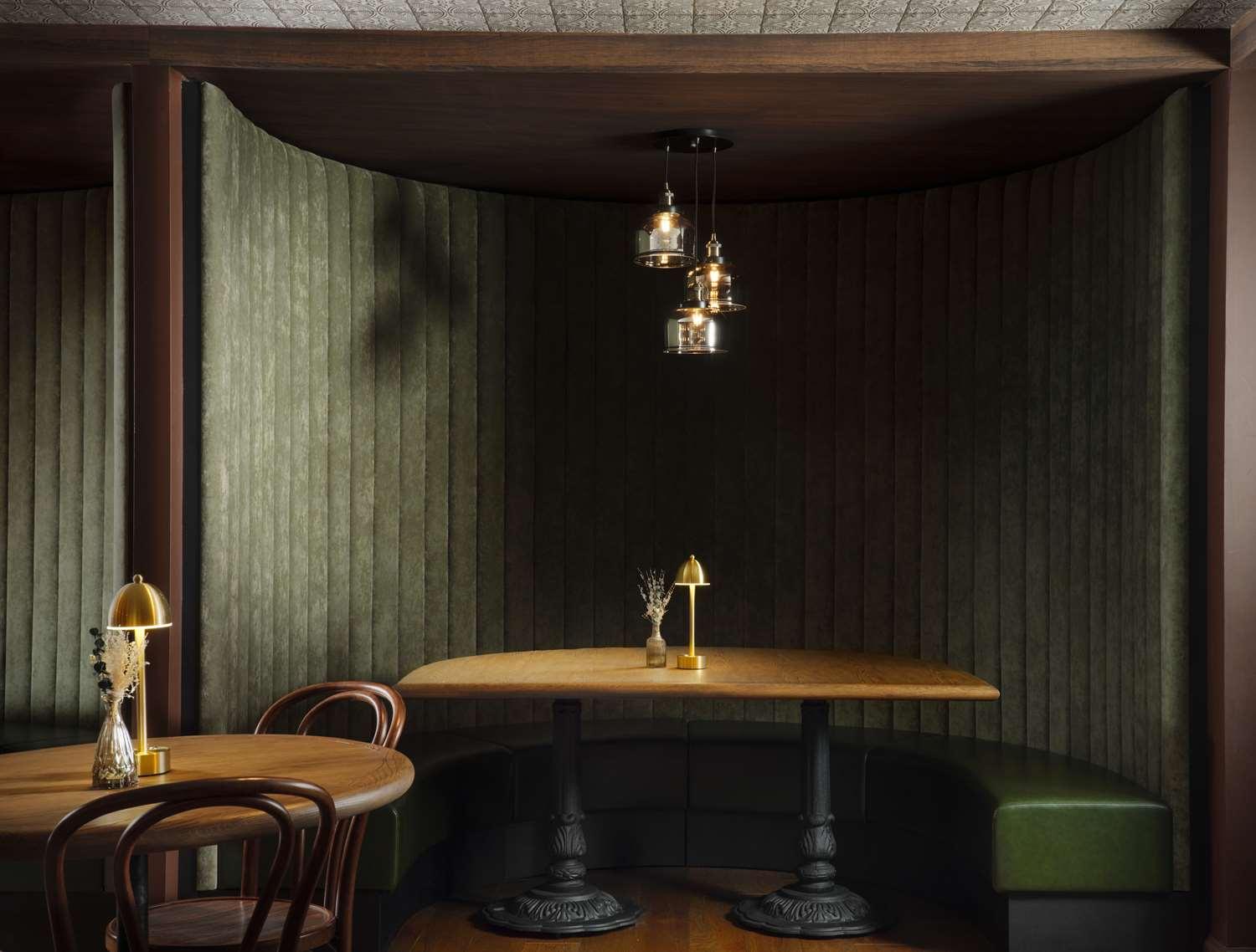 Hotel Alpenrock Breckenridge, Curio Collection by Hilton — 5