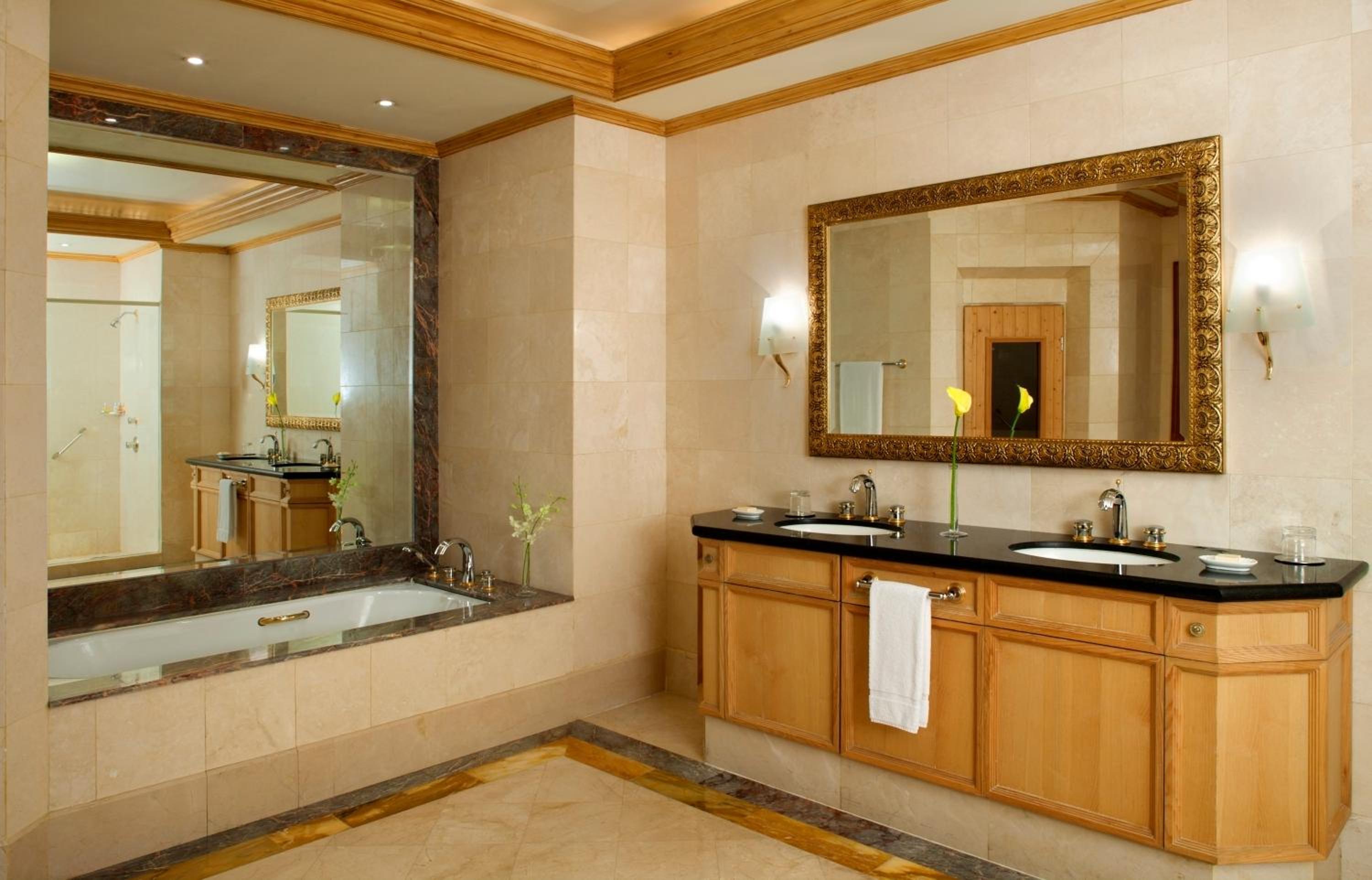 Grand Hyatt Muscat Hotel — 10