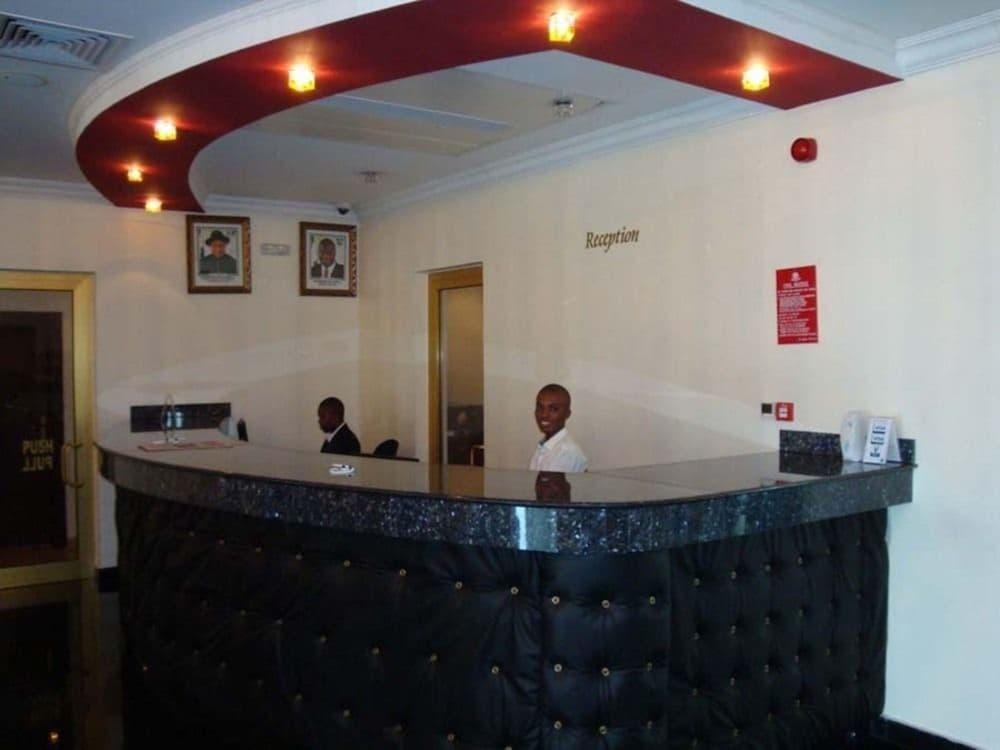 Chesney Hotel — 7