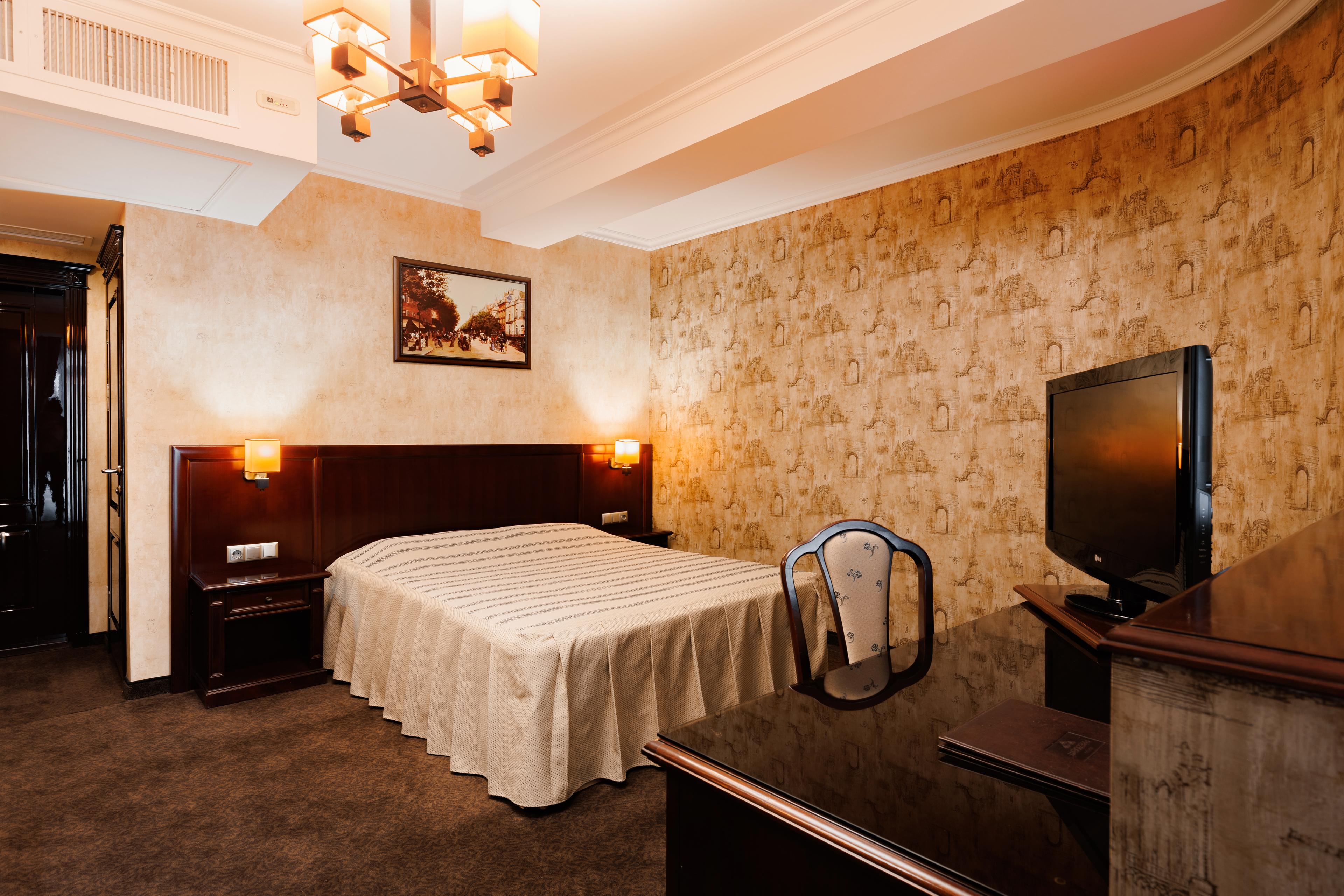 Prezident Hotel, Chisinau — 7