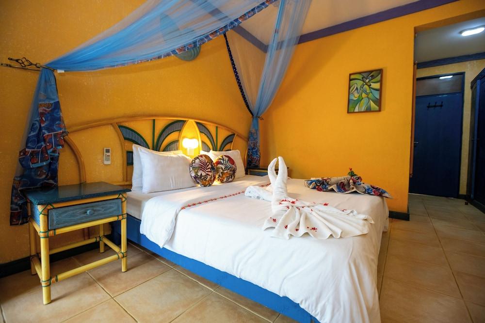 The Beach Comber Hotel and Resort 1152348 — 9