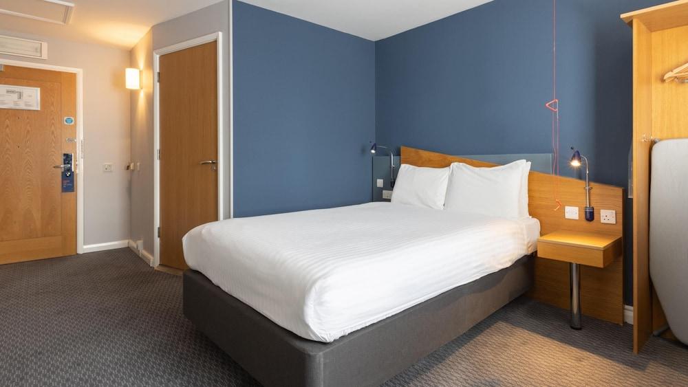 EXPRESS BY HOLIDAY INN ABERDEEN CITY CENTRE — 10