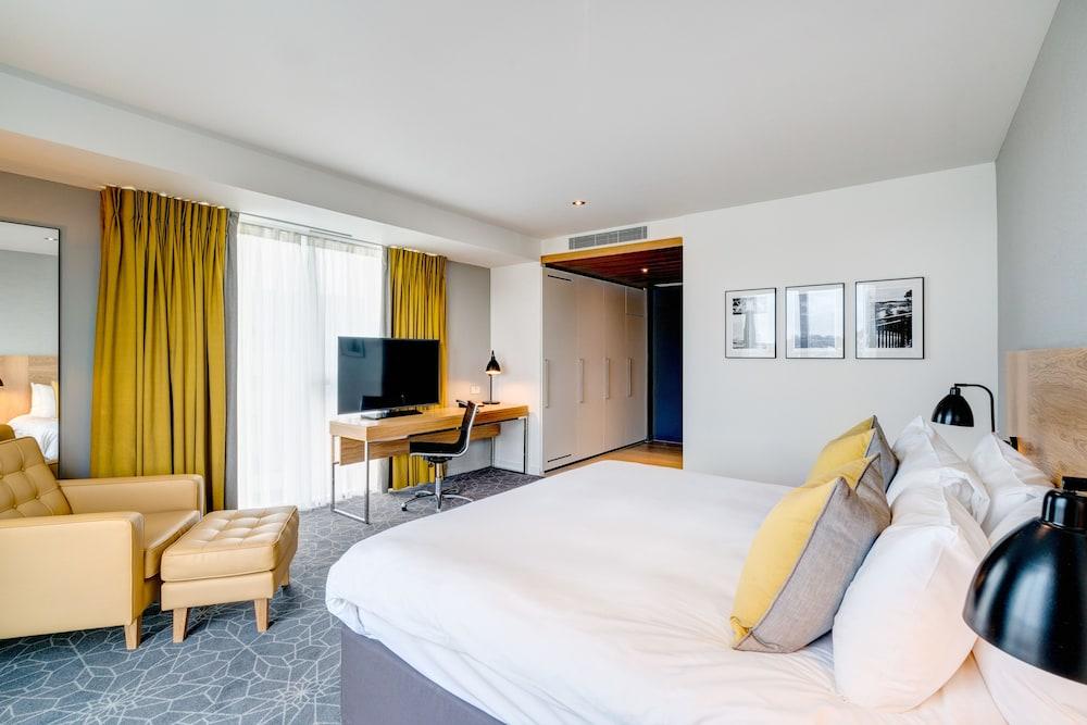 Apex City Quay Hotel And Spa — 9