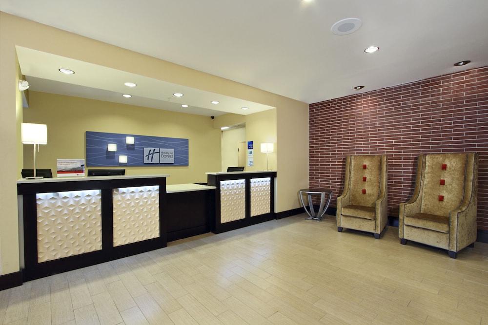 Holiday Inn Express Augusta Downtown — 5