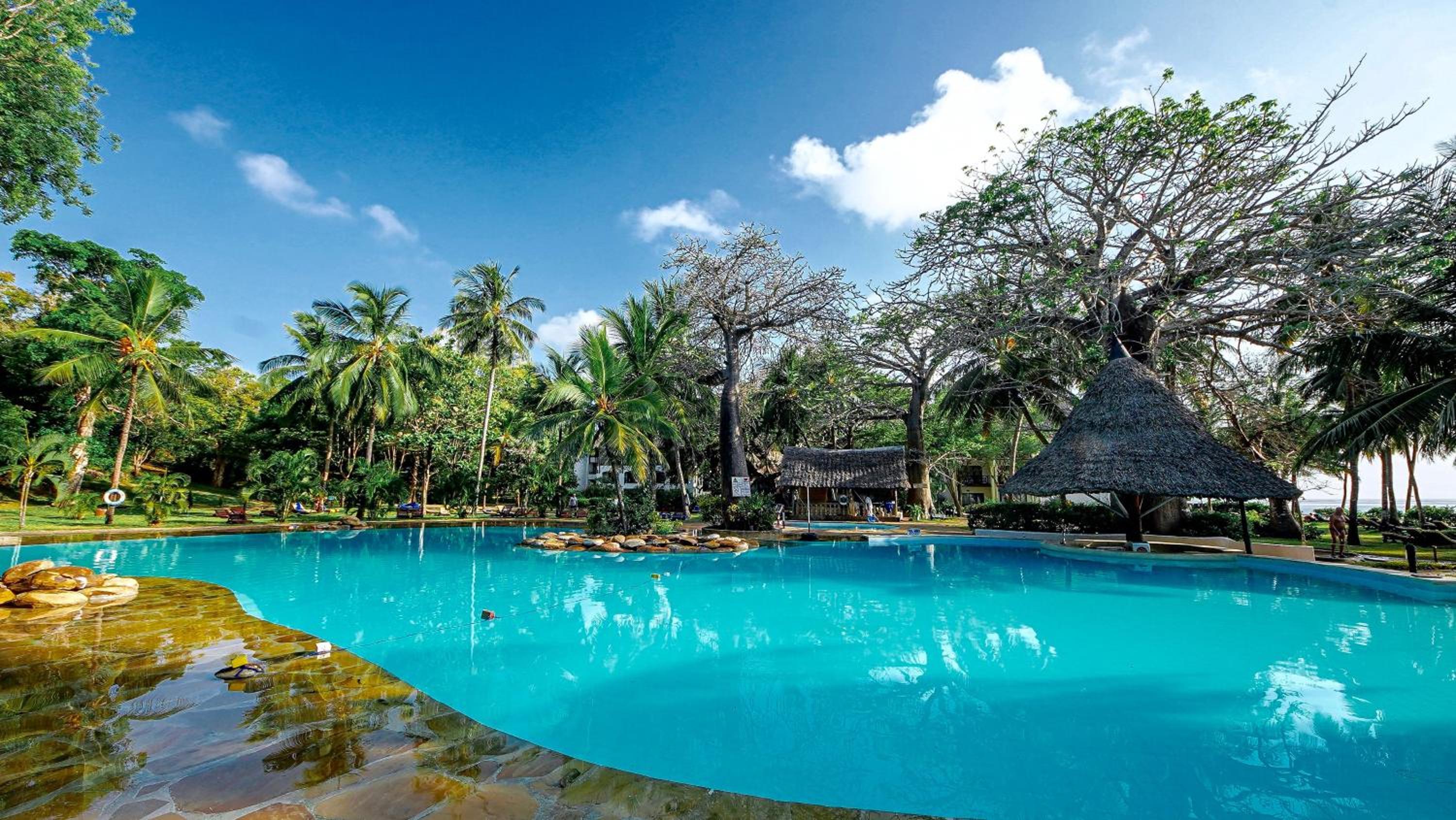 Papillon Lagoon Reef Hotel 890665 — 2