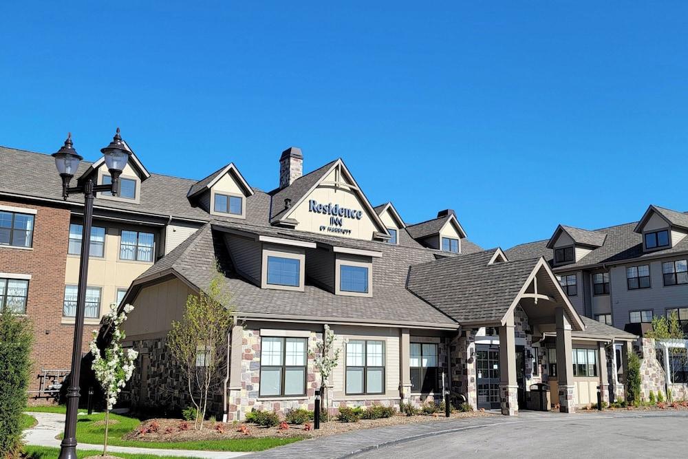 Residence Inn Milwaukee Brookfield — 3
