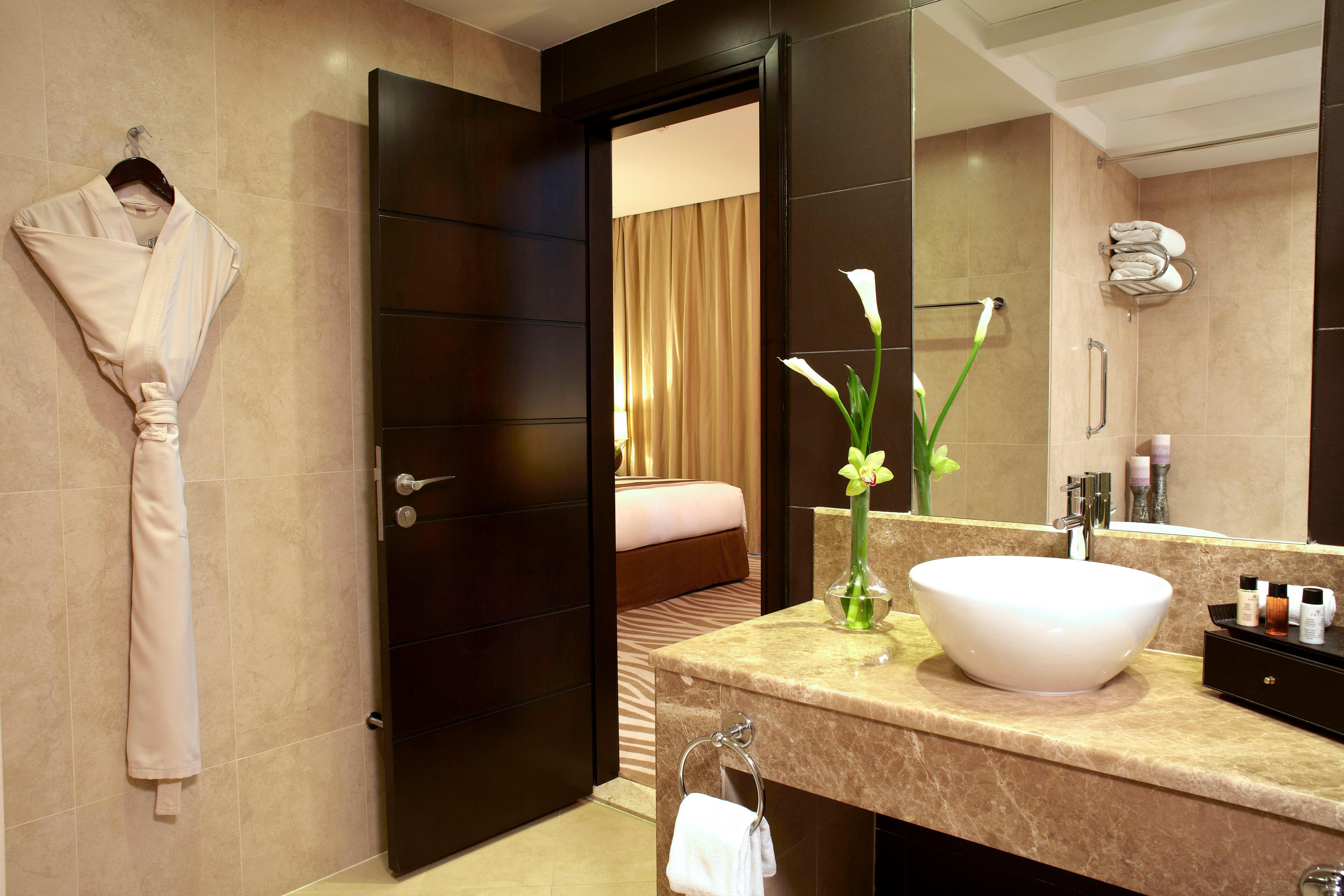 Cristal Hotel Abu Dhabi — 7