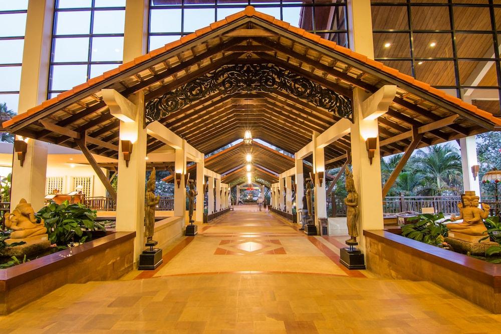 ANGKOR PALACE RESORT & SPA — 4