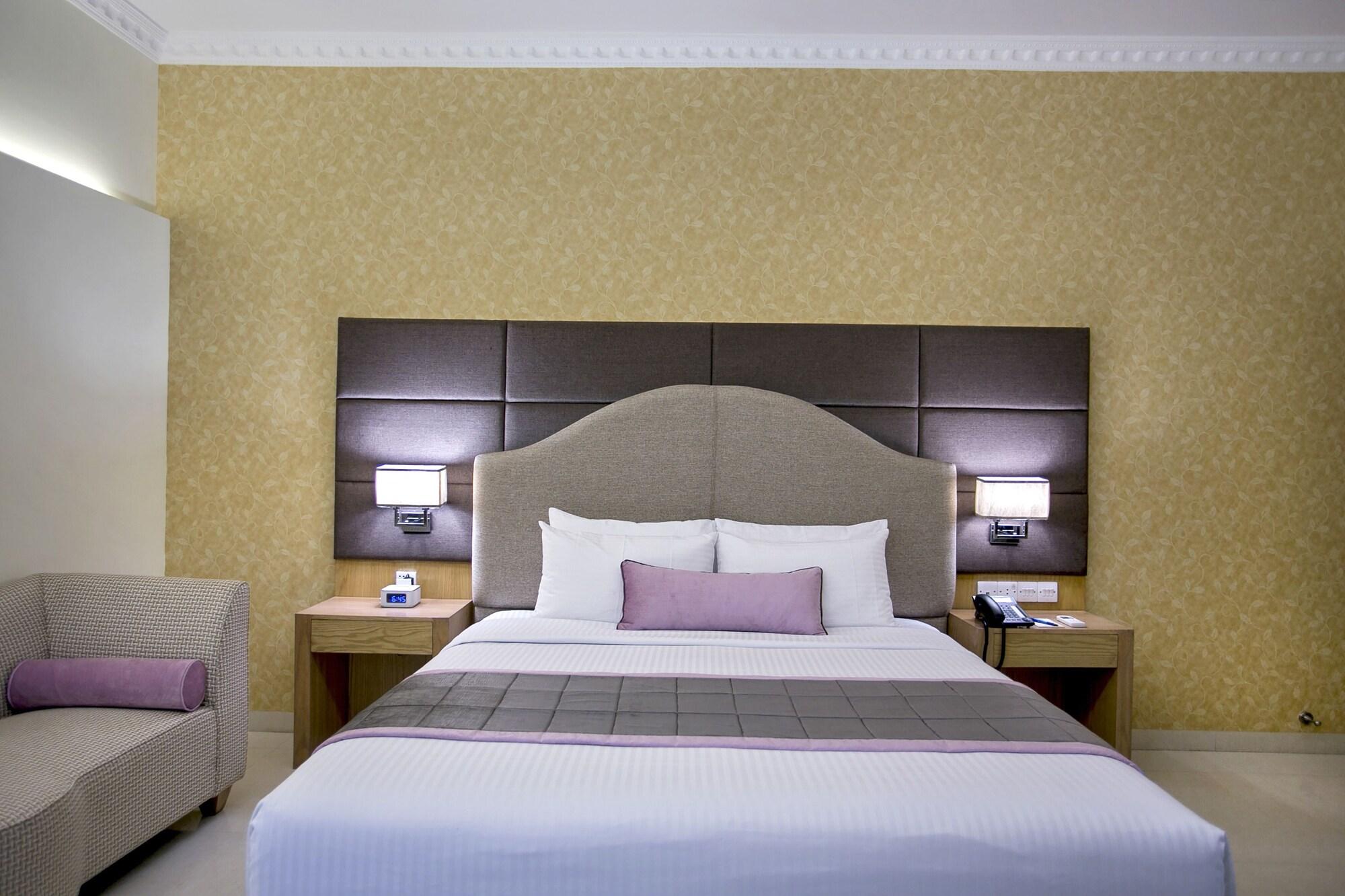 ASCOTT PALACE HOTEL 1073598 — 7
