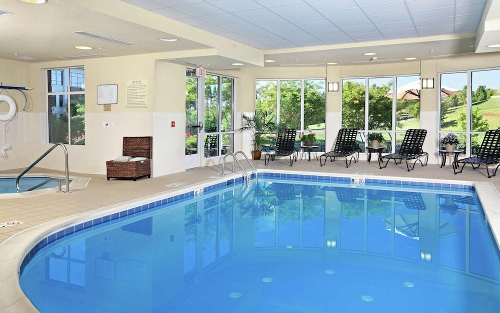 Hilton Garden Inn Charlottesville — 10