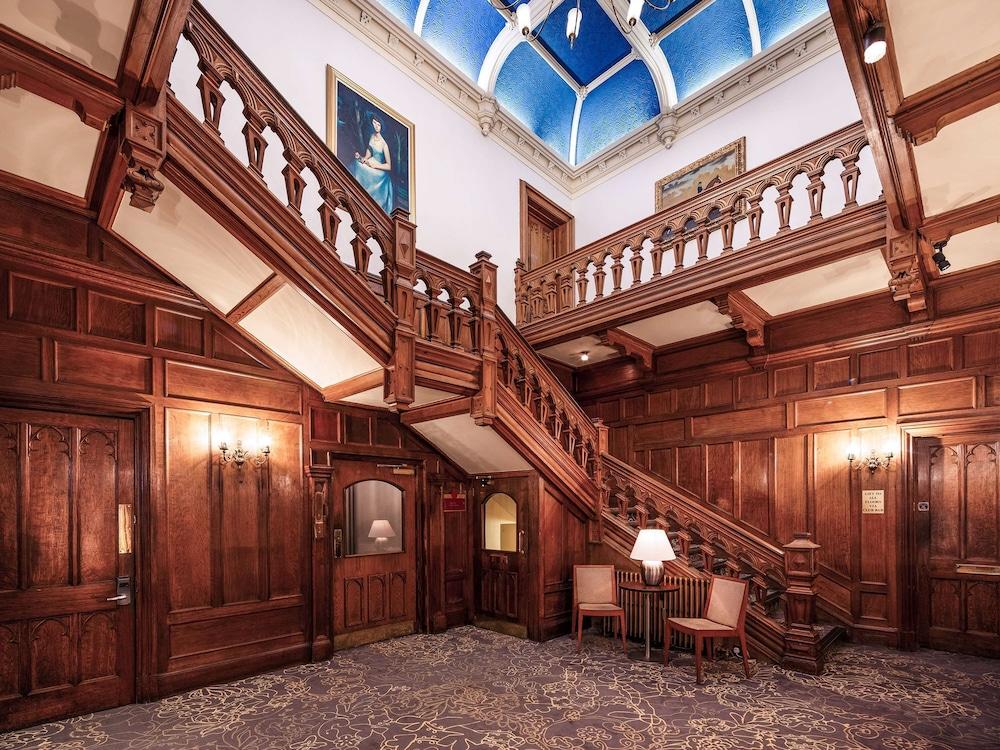 Mercure Bradford Bankfield Hotel — 5