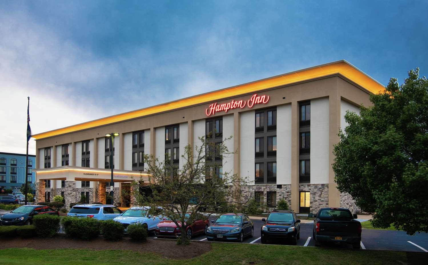 Hampton Inn Erie South — 7