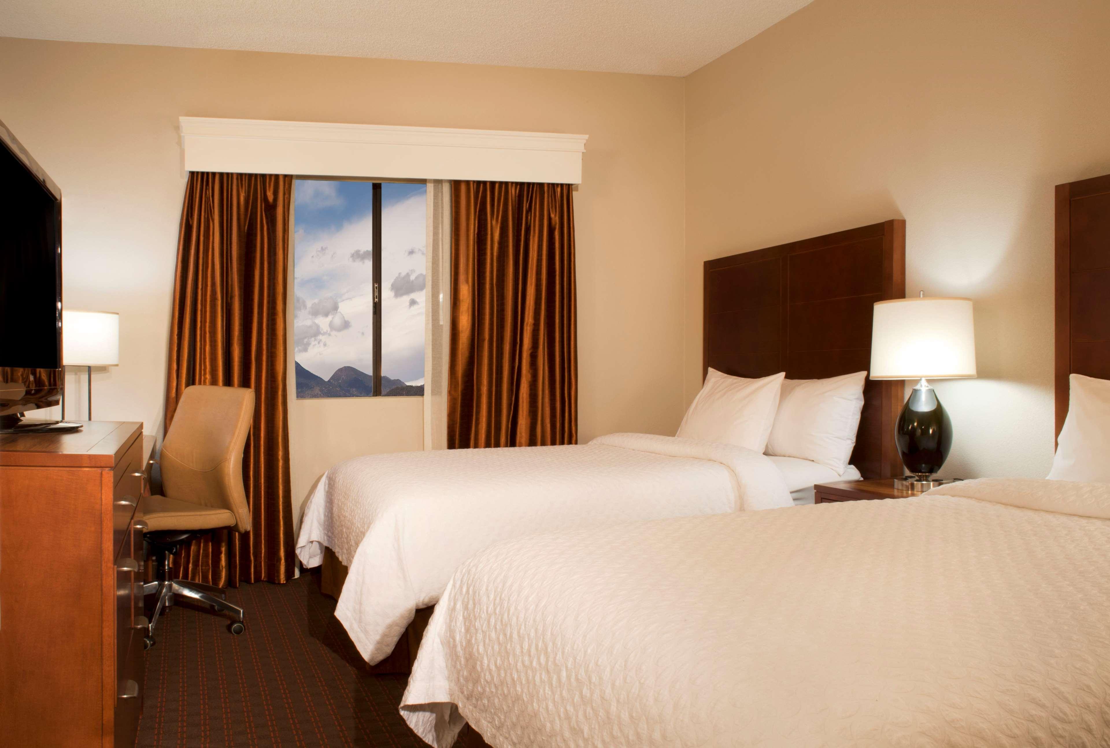 EMBASSY SUITES FLAGSTAFF — 10