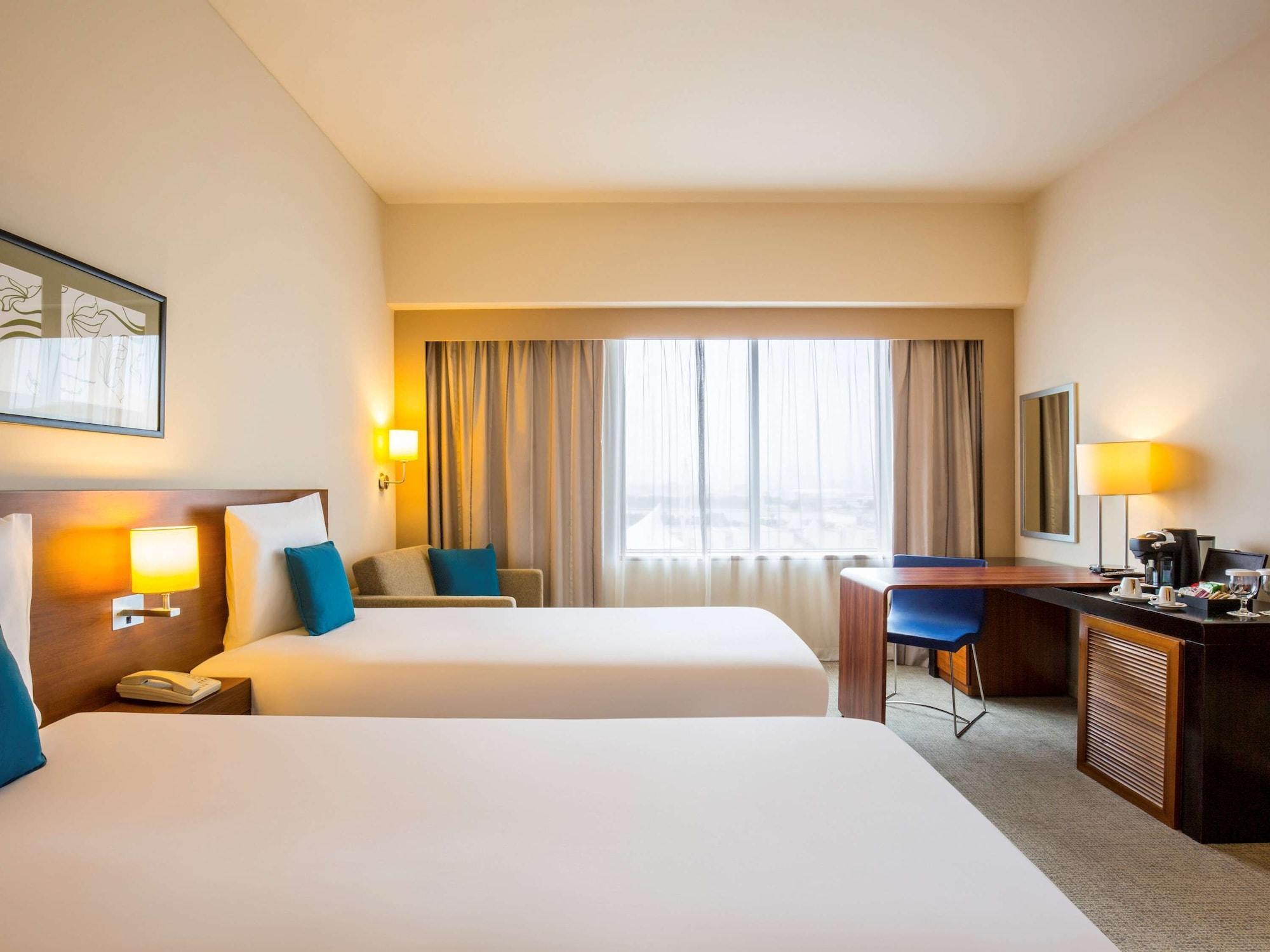 Novotel Deira Creekside Dubai — 10