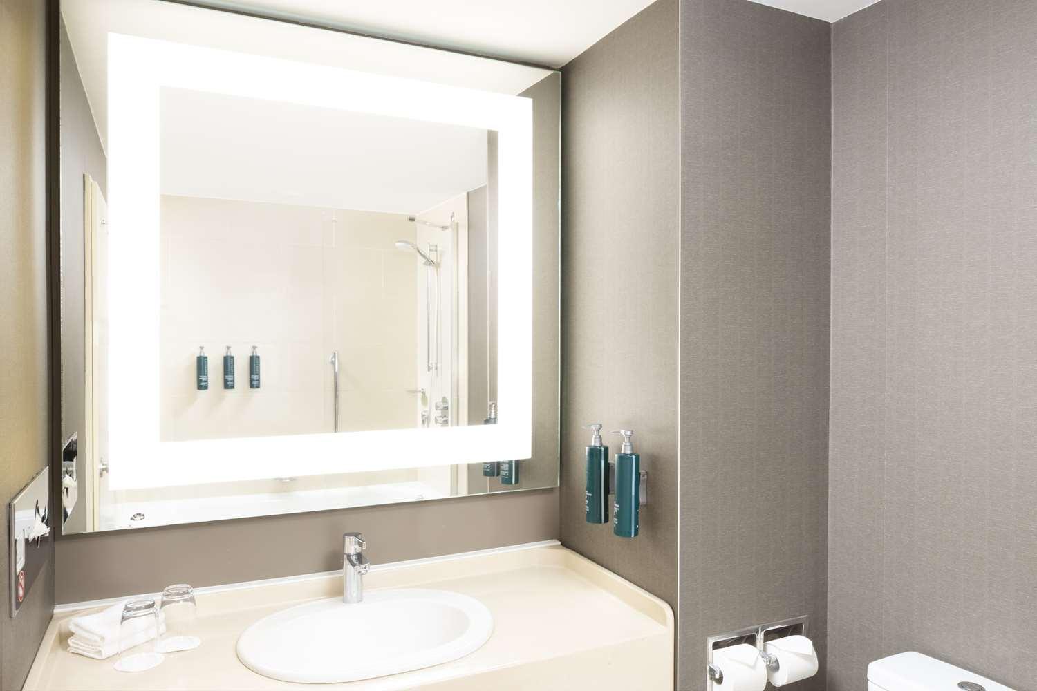 DoubleTree by Hilton Luxembourg — 6