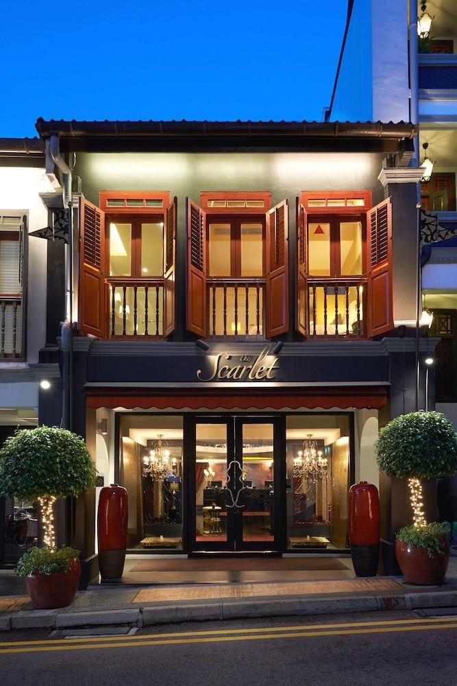 The Scarlet Singapore — 3