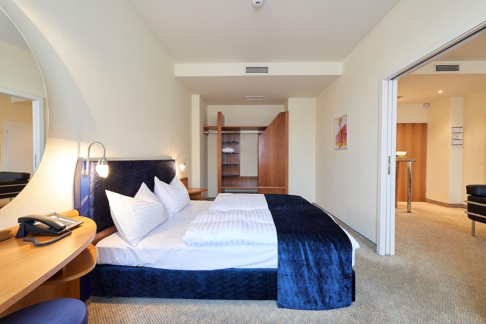 STARLIGHT SUITEN HOTEL MERLEG 11594 — 9
