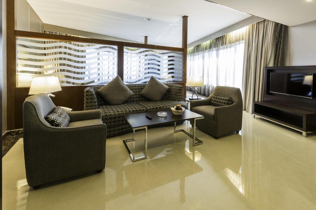 Howard Johnson by Wyndham Bur Dubai — 1