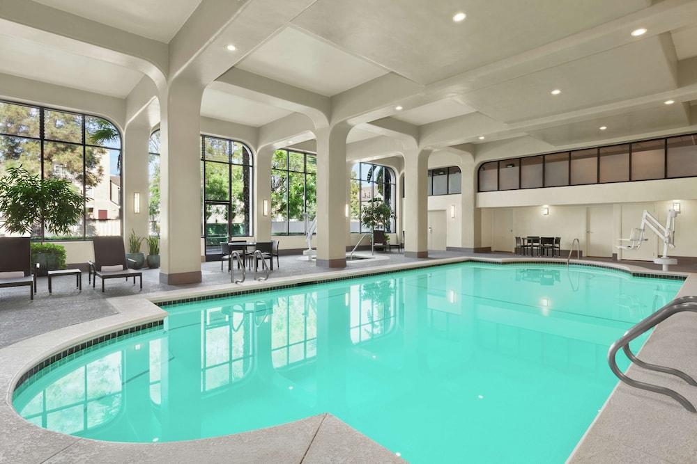 Embassy Suites By Hilton Arcadia Pasadena Area — 3