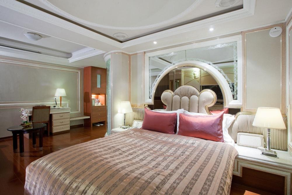 Charming Castle Hotel Taipei 885055 — 8