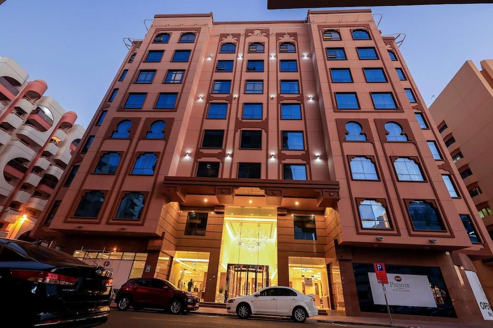 Best Western Premier M Four Hotel — 2
