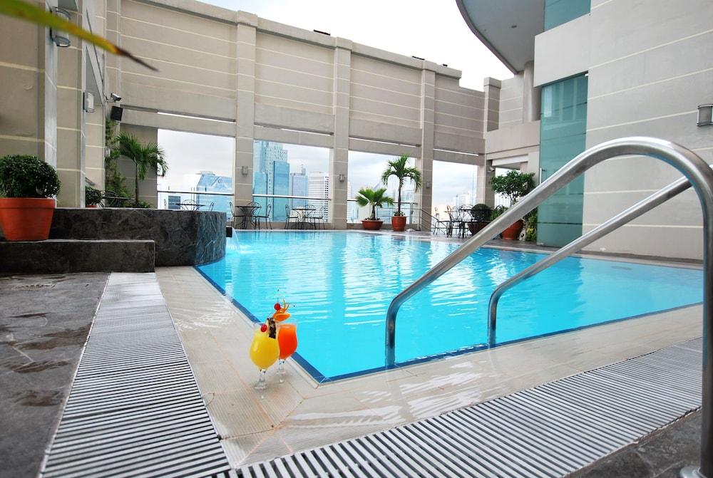 City Garden Hotel Makati — 4