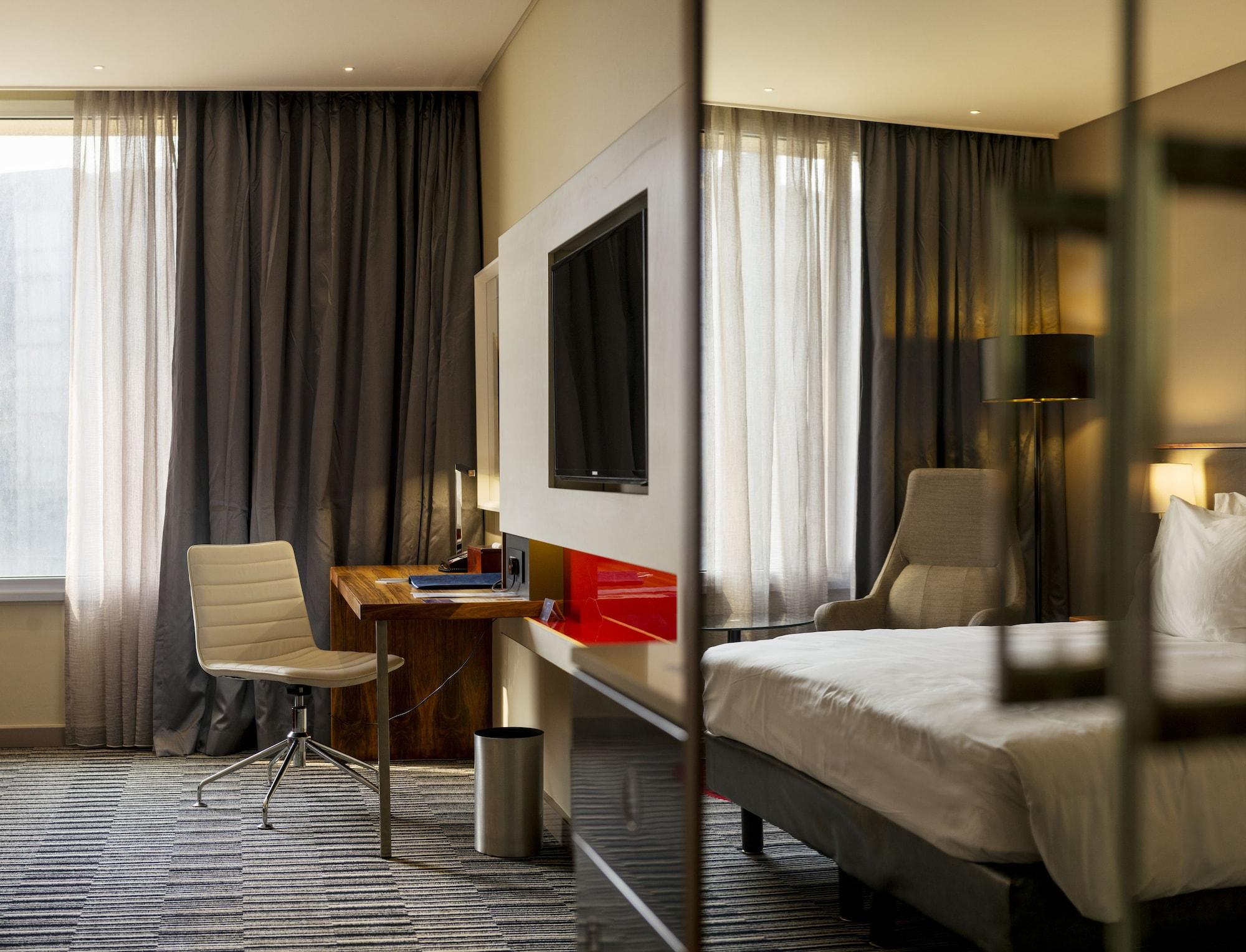RADISSON BLU OKOUME PALACE HOTEL, LIBREVILLE(Formerly Okoume Palace Hotel) — 2