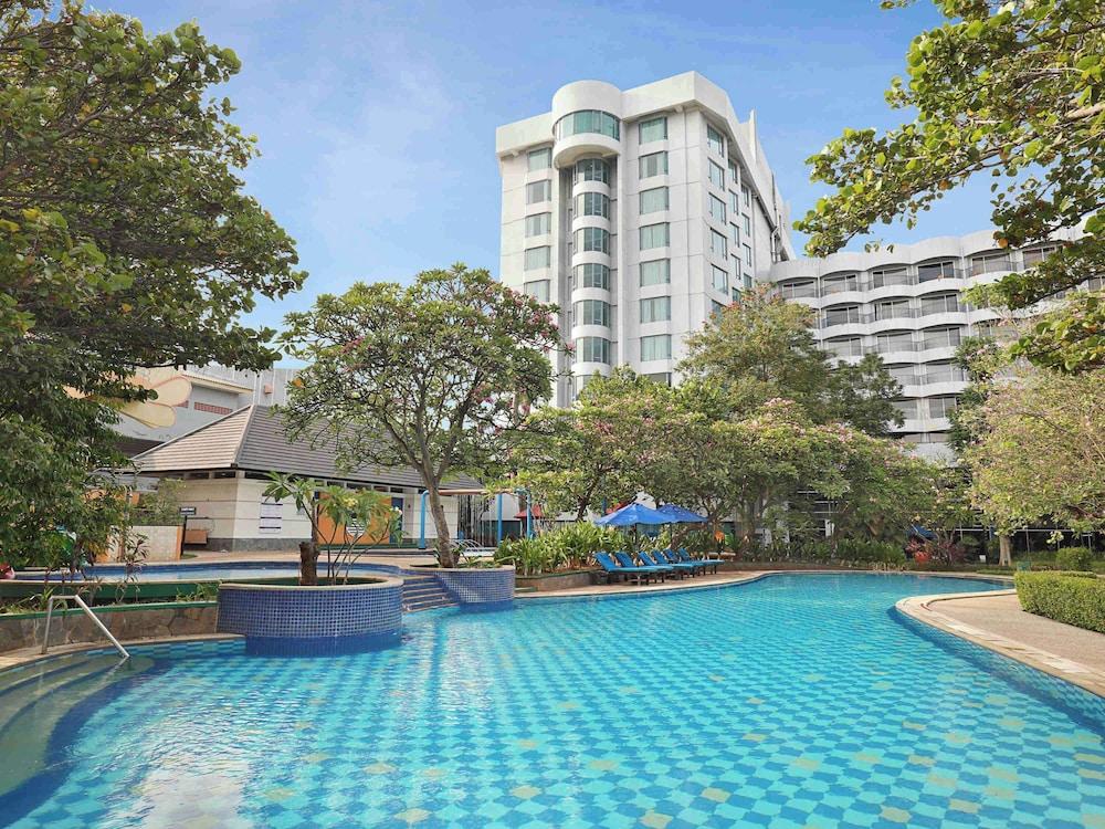 Mercure Convention Center Ancol 80914 — 4